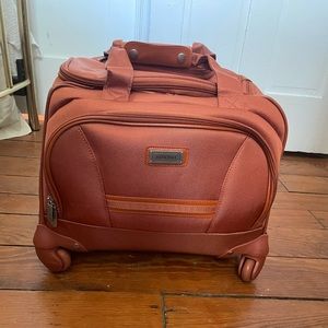Ellen Tracy Small Rolling Luggage